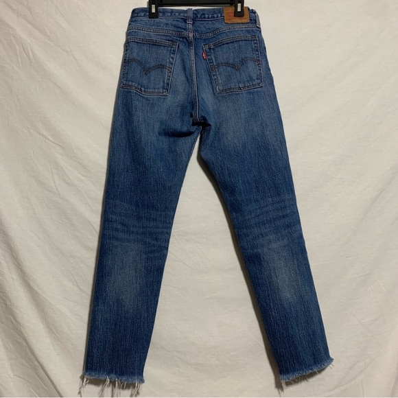 Levi's | White Oak Cone Denim High Waisted Wedgie Fit Raw Hem Jeans - Size 28 - Picture 3 of 7